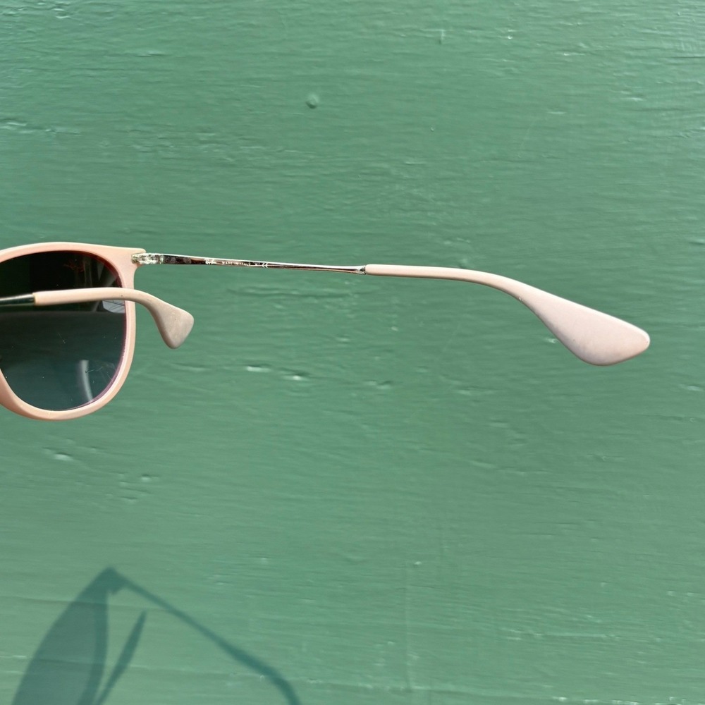 Ray-Ban Erika Pink Round Sunglasses RB4171 Gradient Grey Lens Silver Temples - Picture 6 of 6